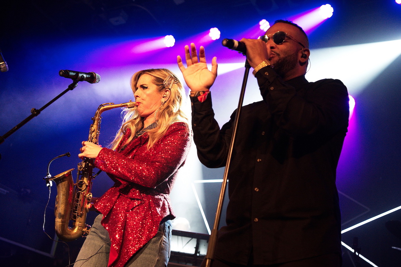 Konzert in Bildern mit Candy Dulfer bäckstage.ch